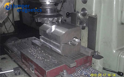 11cnc-magnetic-chuck-for-milling